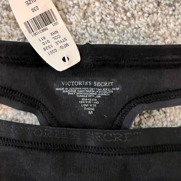NWT Vintage Victoria’s Secret Low-Rise a Thong - Picture 3 of 3